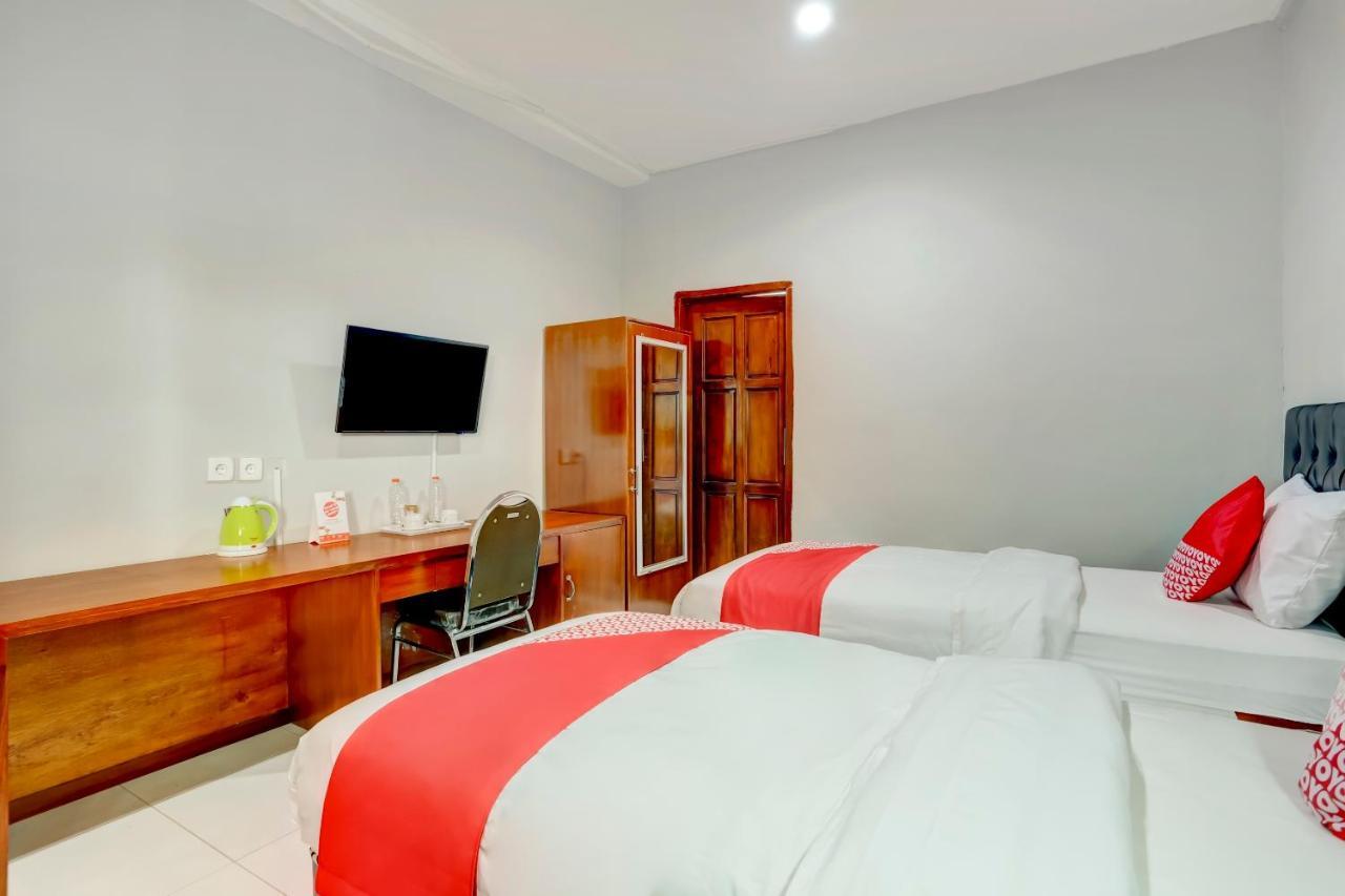 Oyo 90089 Hotel Satria Syariah Denpasar Eksteriør billede