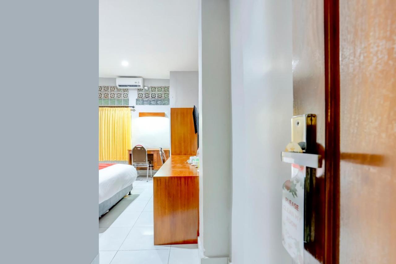 Oyo 90089 Hotel Satria Syariah Denpasar Eksteriør billede