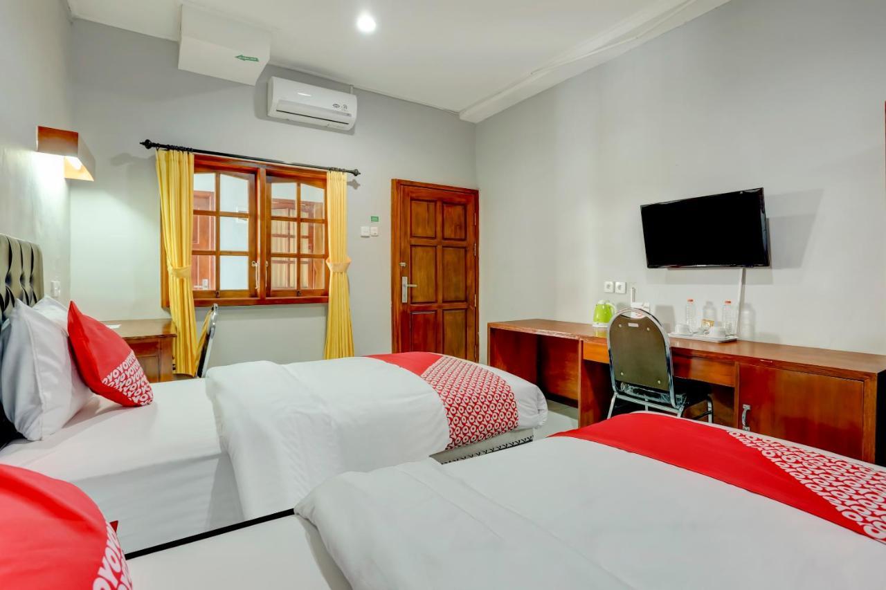 Oyo 90089 Hotel Satria Syariah Denpasar Eksteriør billede